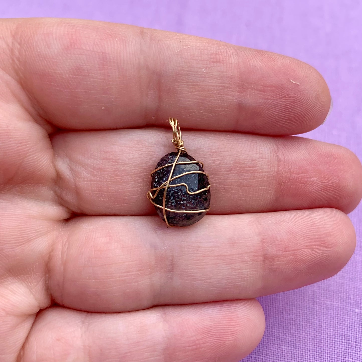 Black Sunstone Oval | Charm