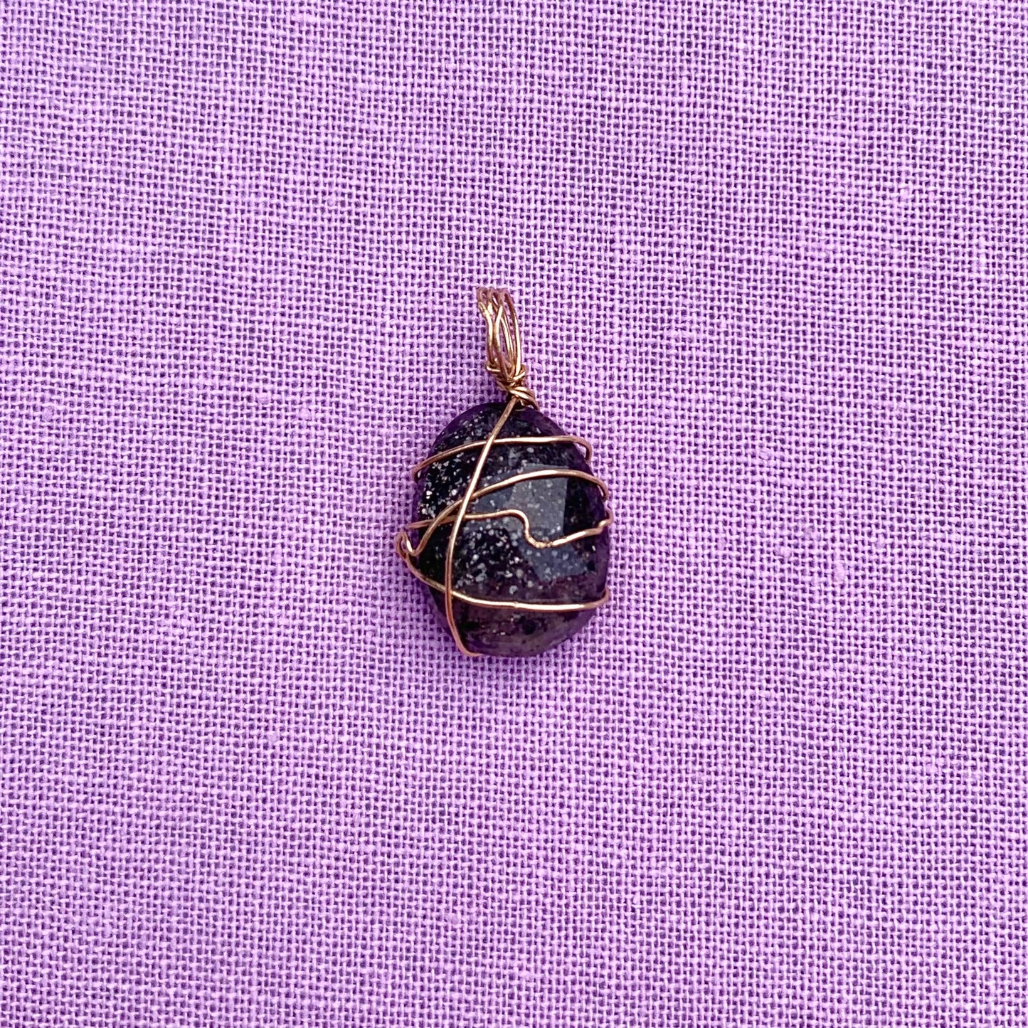 Black Sunstone Oval | Charm