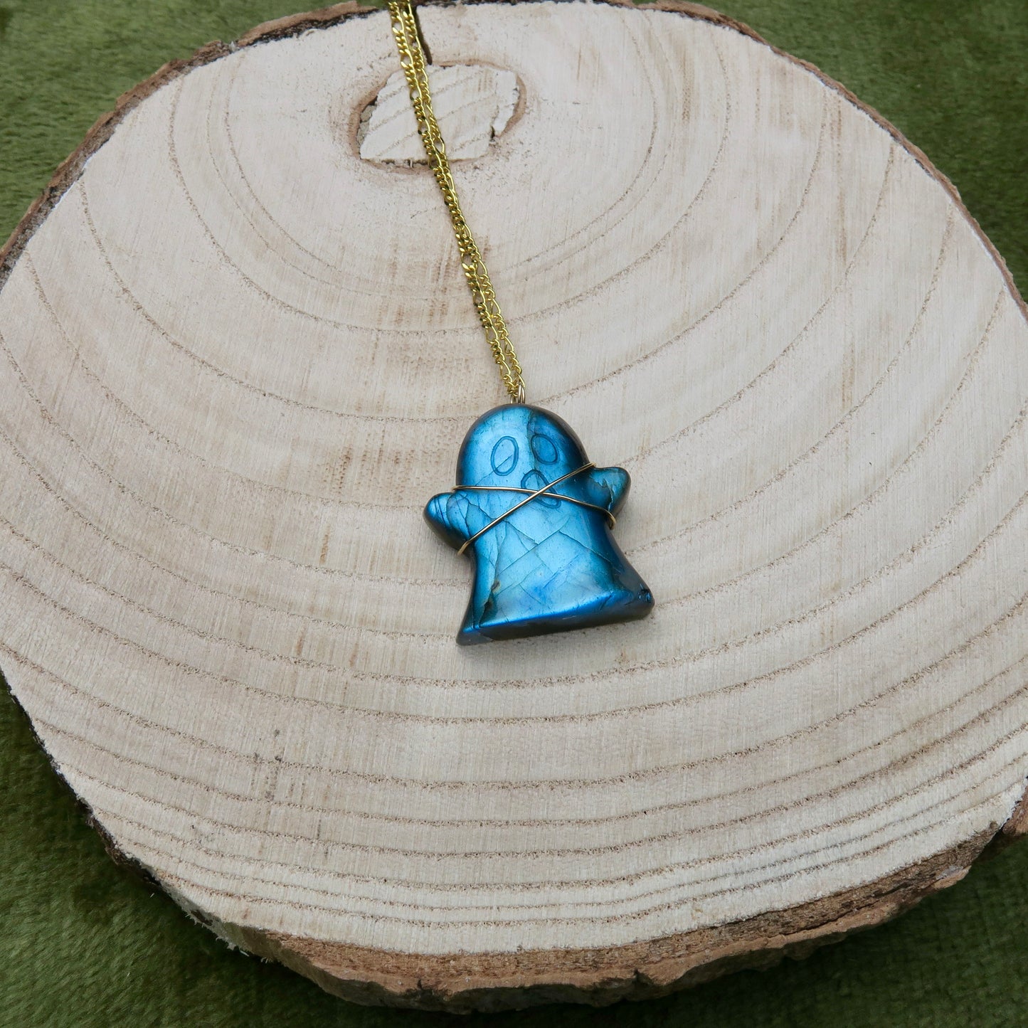 JINX - Labradorite Ghost Pendant