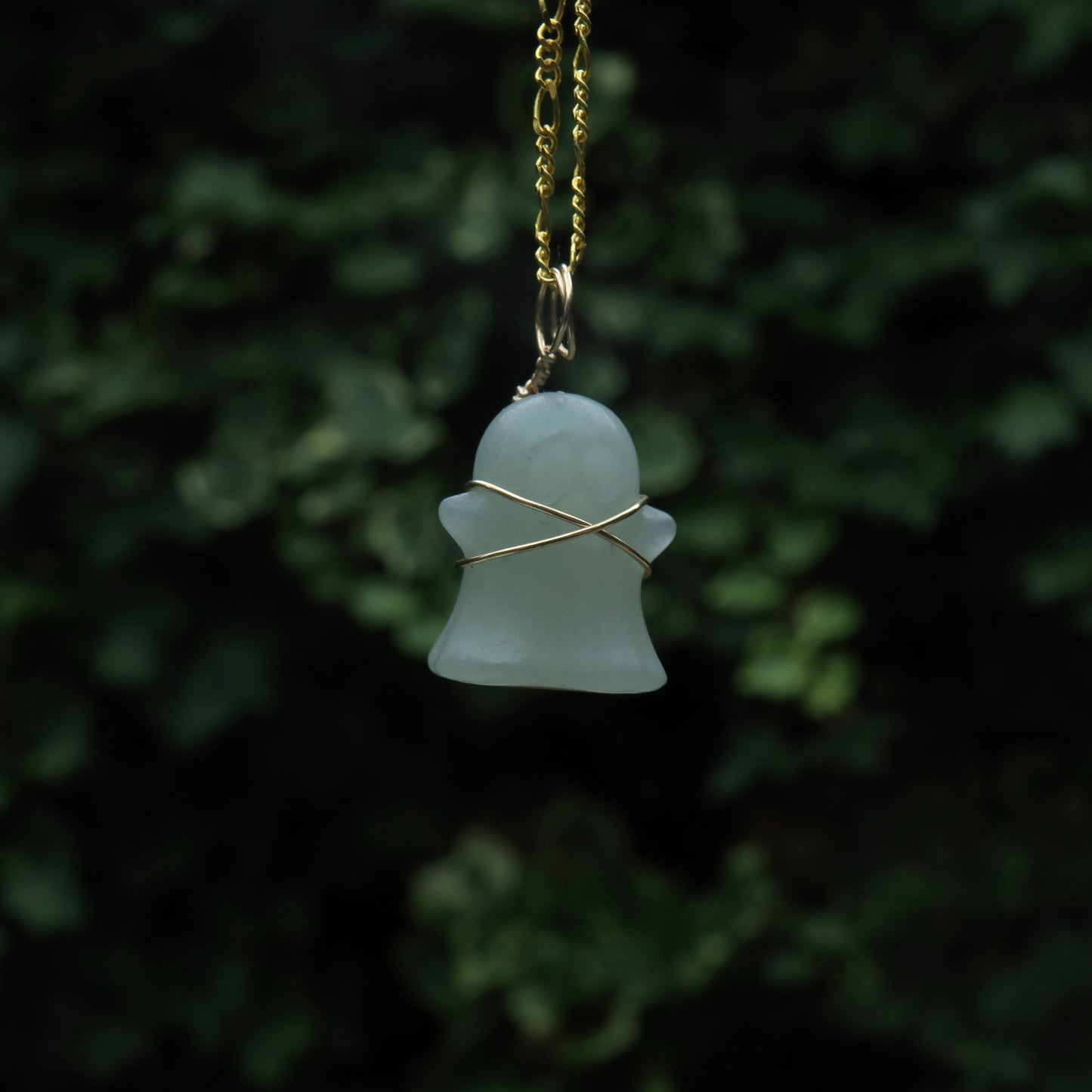 LADY - Green Aventurine Ghost Pendant